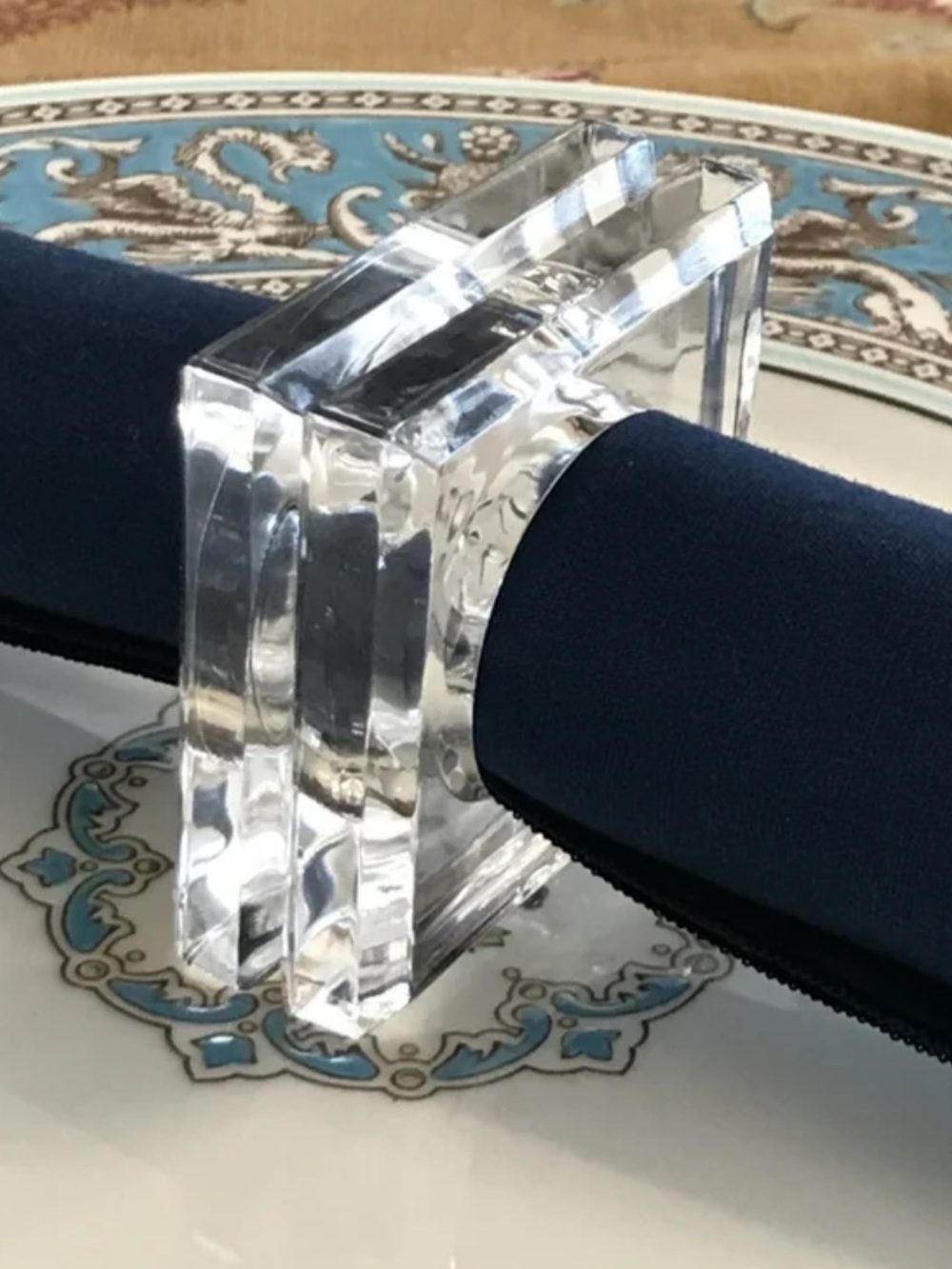 Clear Acrylic Napkin Rings 4 ring set NEW beveled acrylic modern sleek square